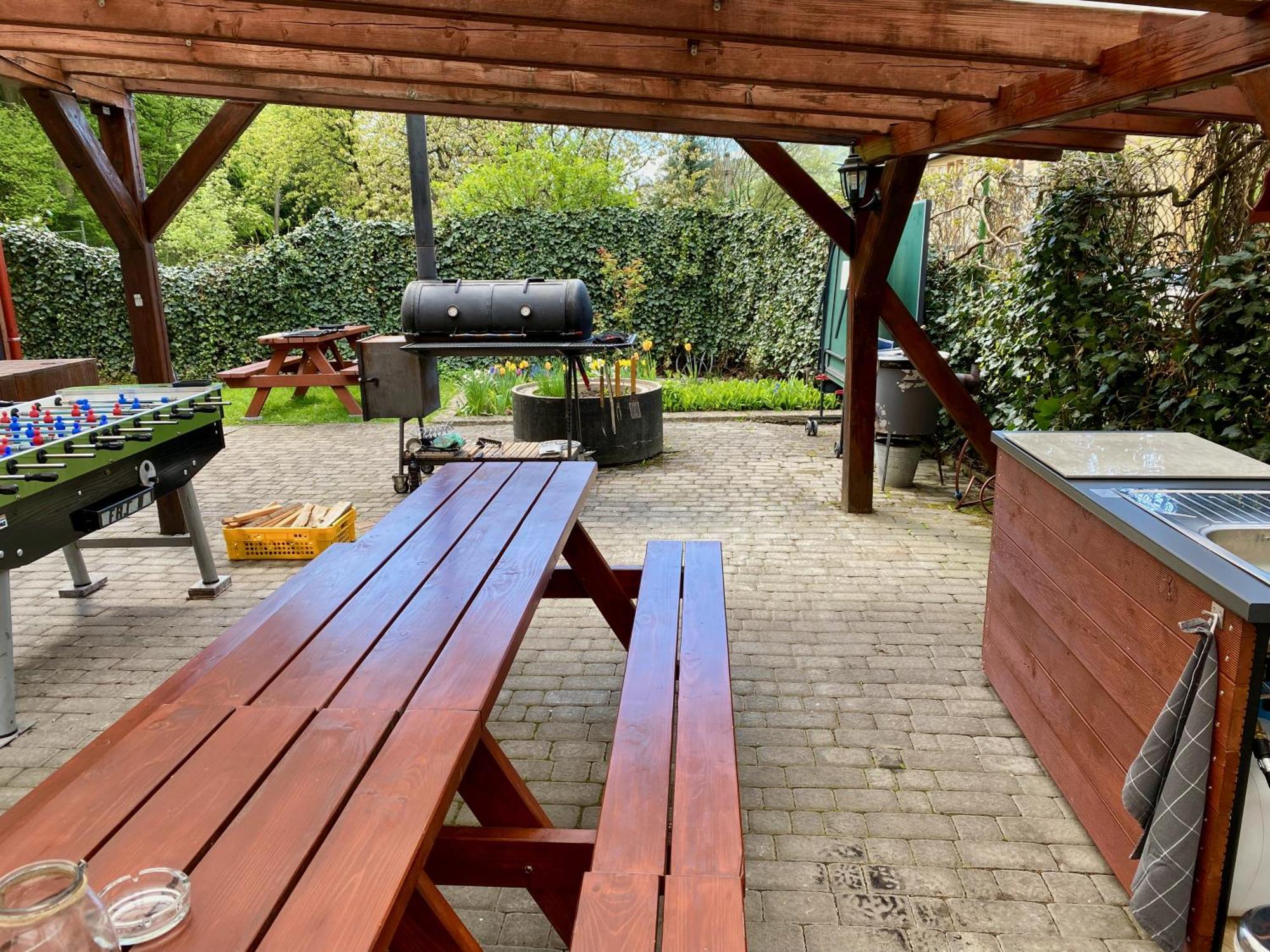Privat Adriana Apartment Кремница Екстериор снимка